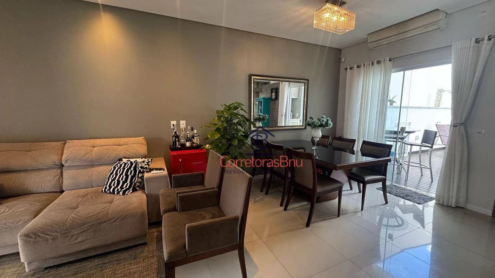 Sobrado com 3 dormitórios à venda, 189 m² por R$ 1.100.000,00 - Vorstadt - Blumenau/SC
