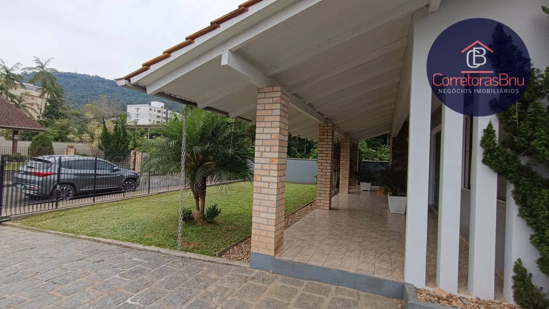 Casa com 3 dormitórios à venda, 224 m² por R$ 1.080.000,00 - Centro - Pomerode/SC