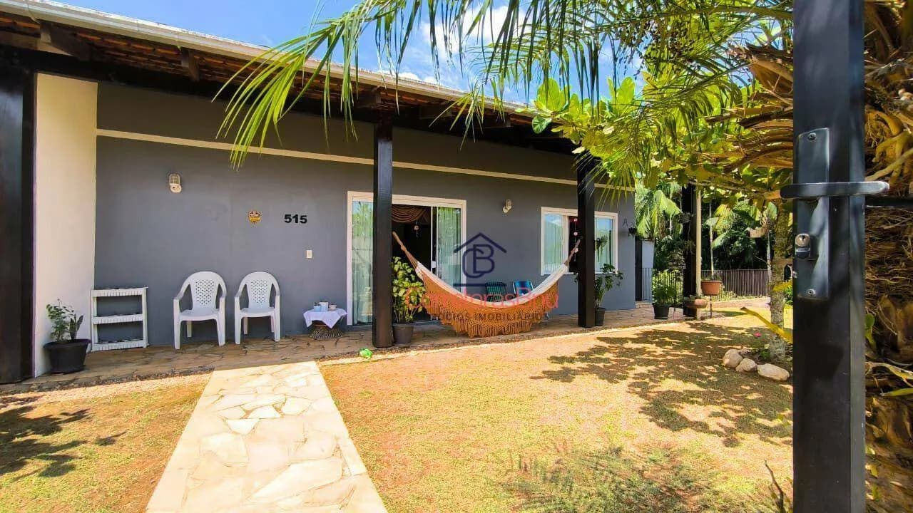 Foto de Casa com 3 dormitórios à venda, 123 m² por R$ 770.000,00 - Salto Weissbach - Blumenau/SC