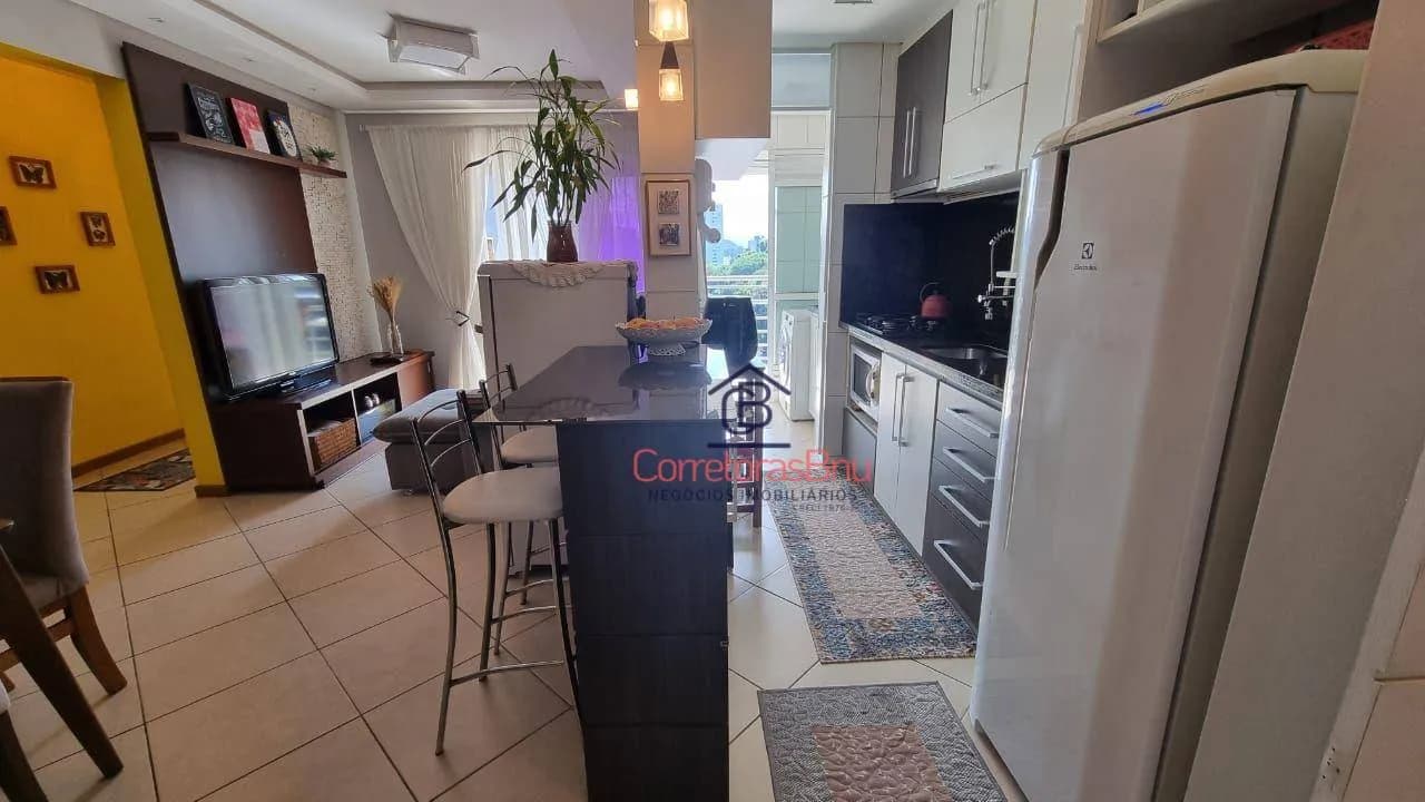 Apartamento com 3 dormitórios à venda, 71 m² por R$ 590.000,00 - Água Verde - Blumenau/SC