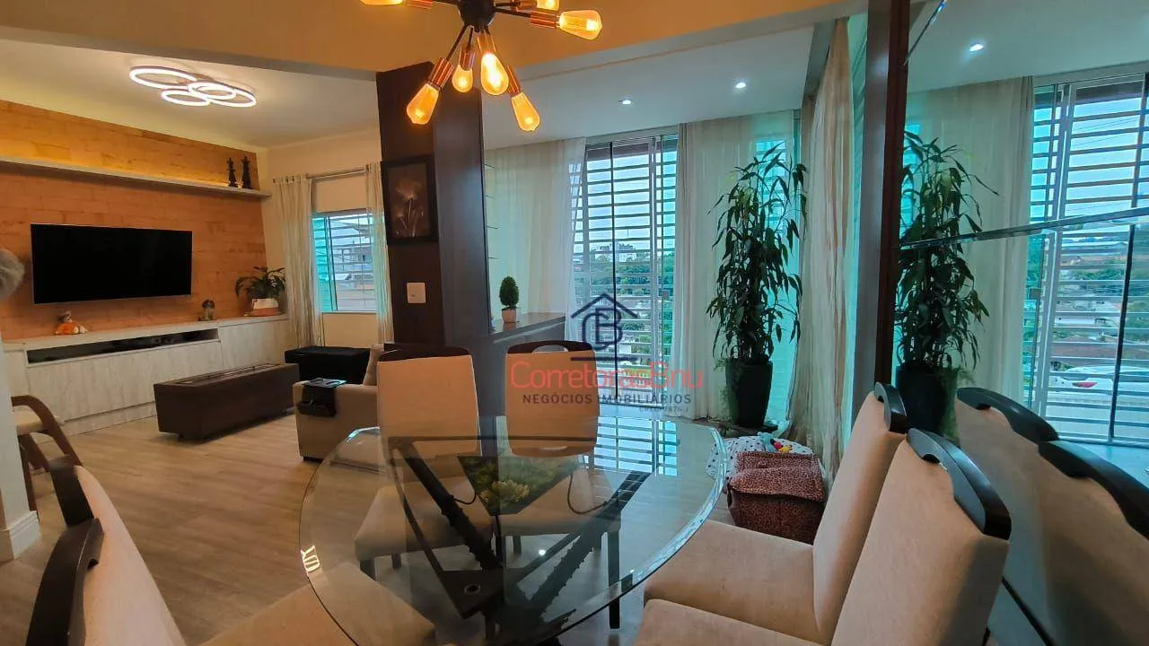 Casa com 3 dormitórios à venda, 189 m² por R$ 930.000,00 - Velha - Blumenau/SC