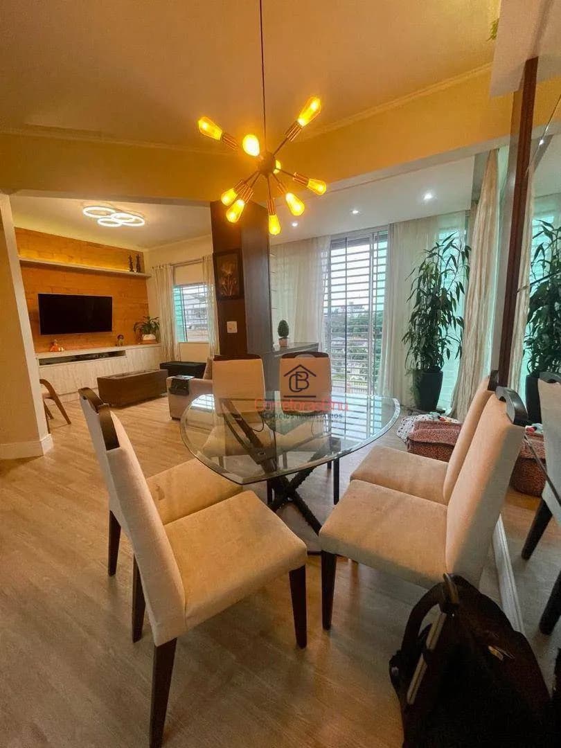 Casa com 3 dormitórios à venda, 189 m² por R$ 930.000,00 - Velha - Blumenau/SC
