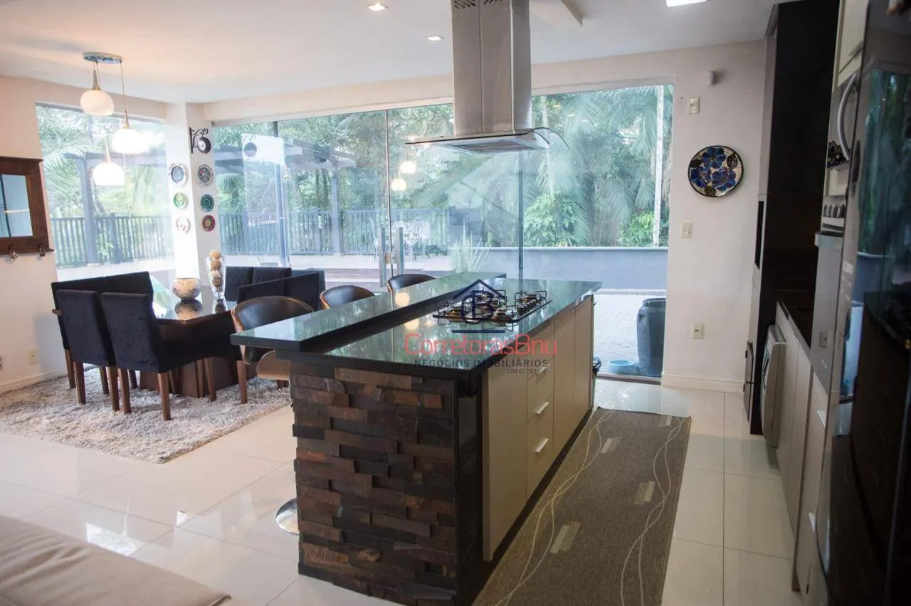 Casa com 3 dormitórios à venda, 288 m² por R$ 1.484.000,00 - Velha - Blumenau/SC