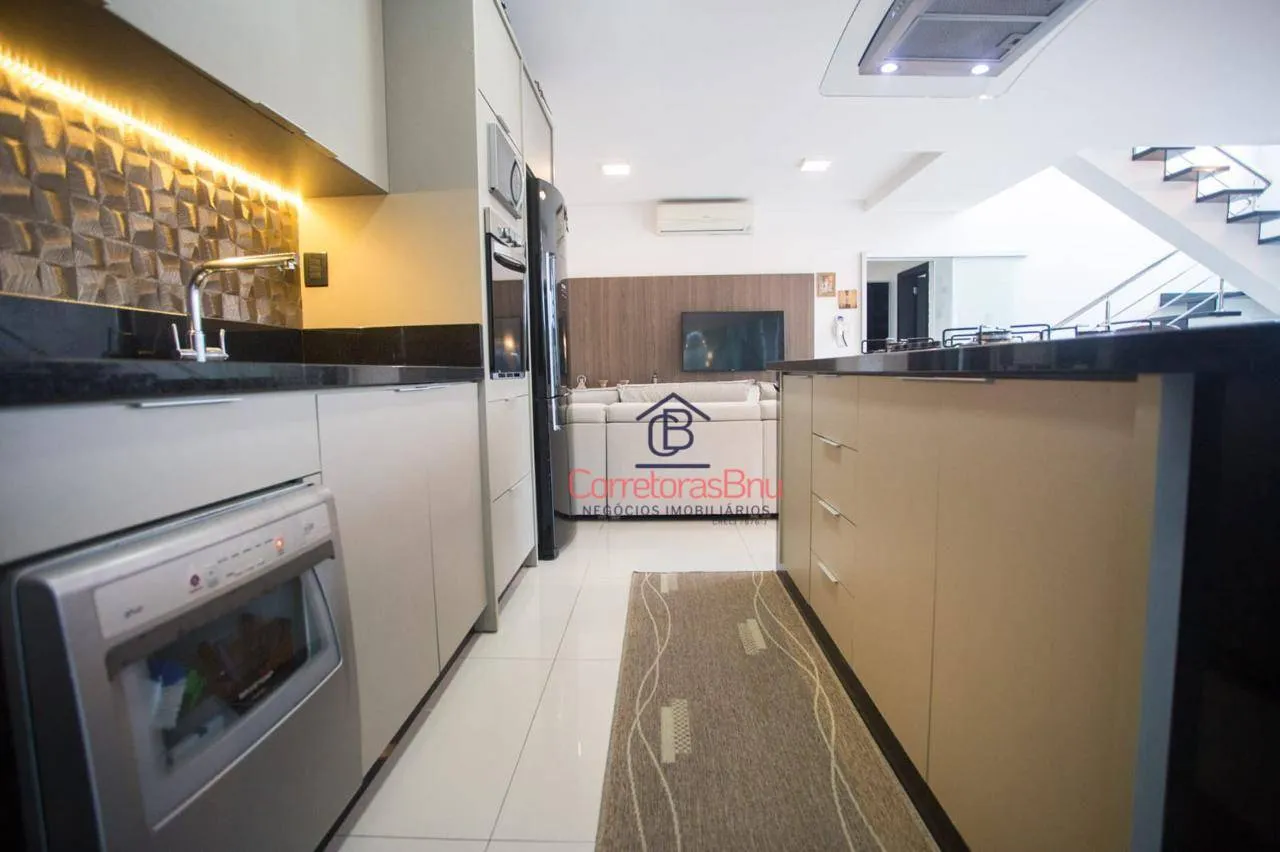 Casa com 3 dormitórios à venda, 288 m² por R$ 1.484.000,00 - Velha - Blumenau/SC