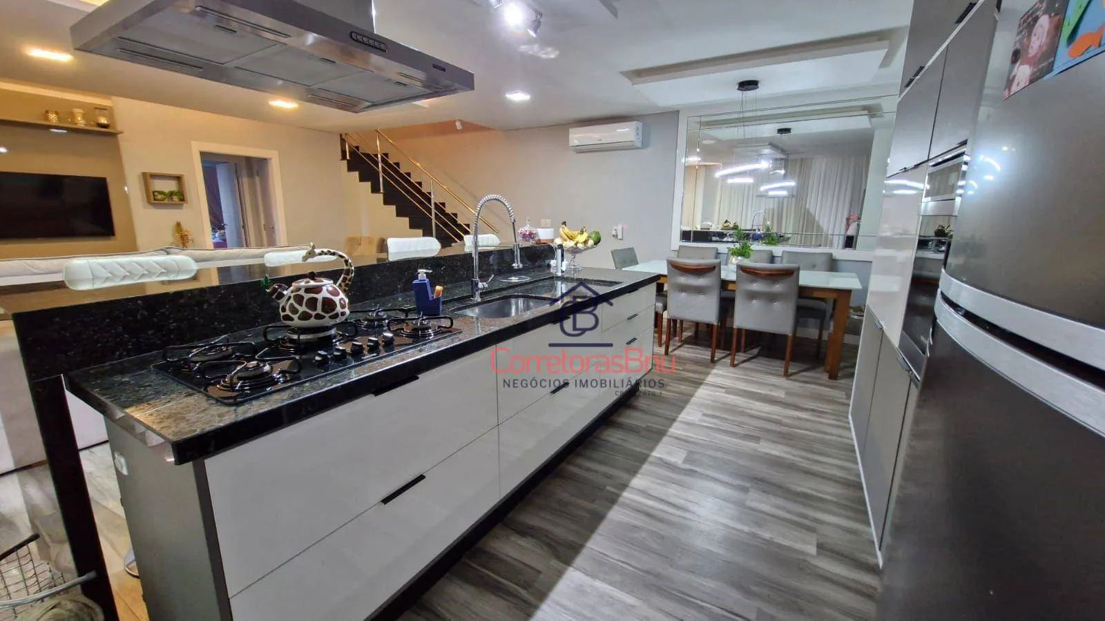 Casa com 3 dormitórios à venda, 170 m² por R$ 1.100.000,00 - Ponta Aguda - Blumenau/SC