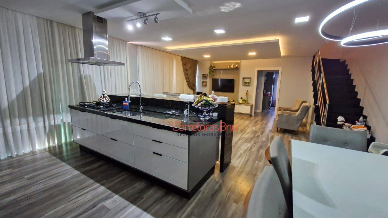 Casa com 3 dormitórios à venda, 170 m² por R$ 1.100.000,00 - Ponta Aguda - Blumenau/SC