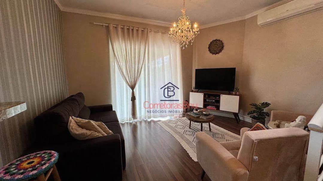 Sobrado com 4 dormitórios à venda, 148 m² por R$ 750.000,00 - Warnow - Indaial/SC