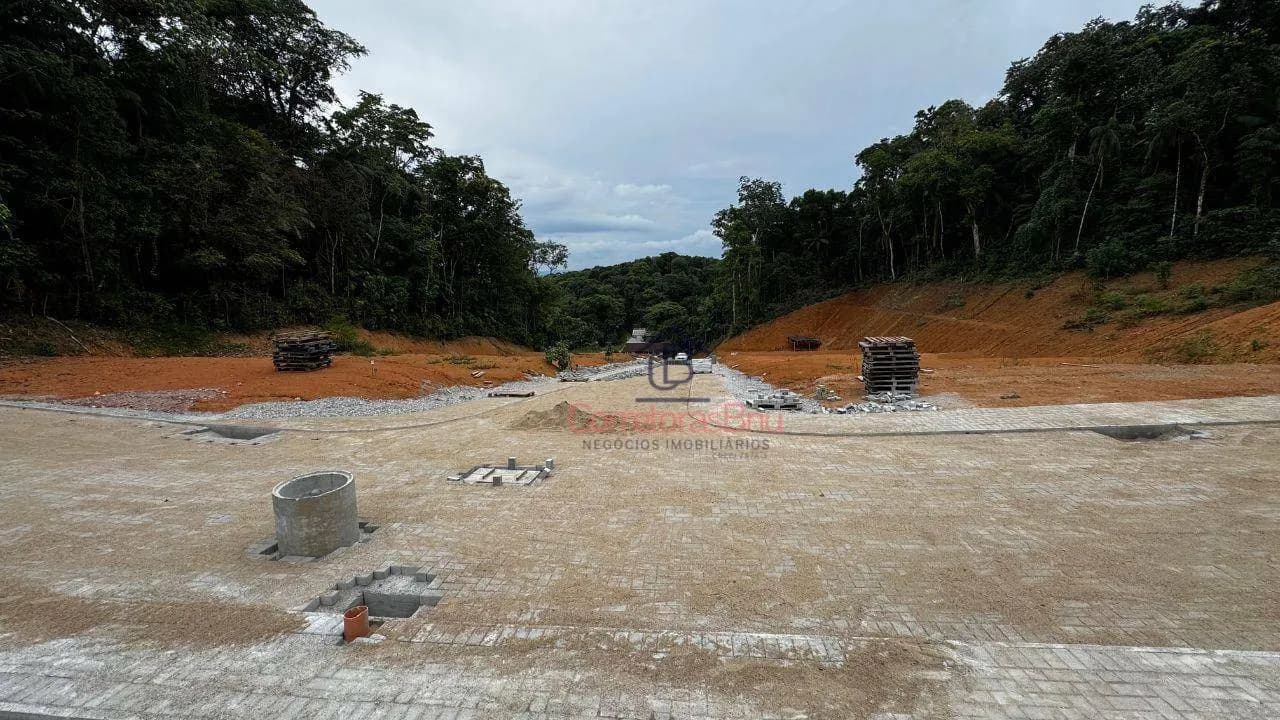 Foto de Terreno à venda em Condomínio Fechado, 220 m² por R$ 249.000 - Fortaleza - Blumenau/SC