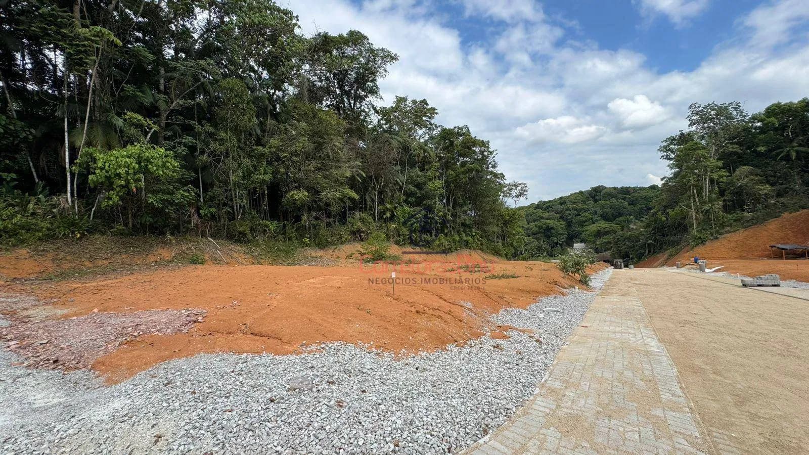 Terreno à venda em Condomínio Fechado, 220 m² por R$ 249.000 - Fortaleza - Blumenau/SC