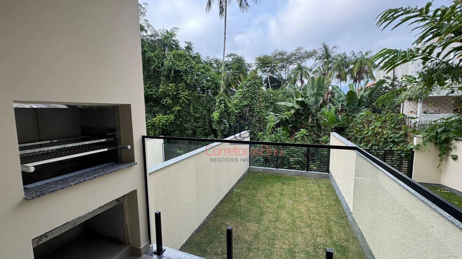 Foto de Sobrado à venda, 97 m² por R$ 599.000,00 - Água Verde - Blumenau/SC