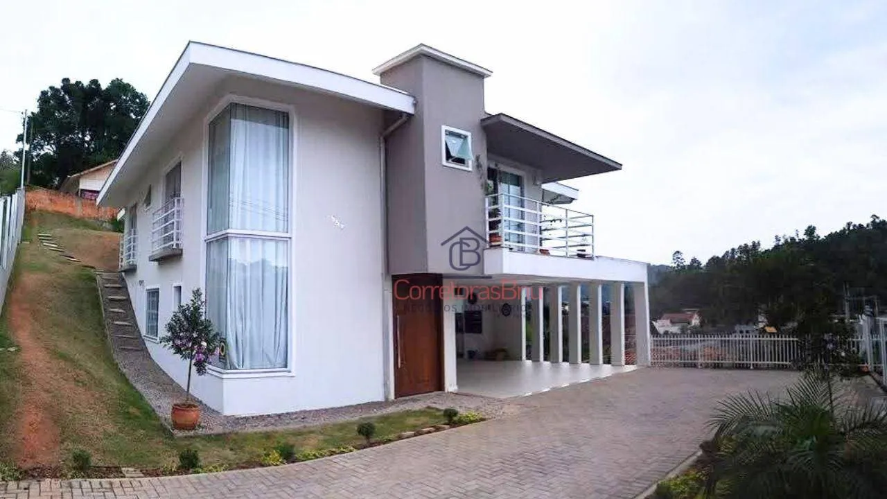 Casa com 3 dormitórios à venda, 204 m² por R$ 1.500.000,00 - Itoupava Seca - Blumenau/SC