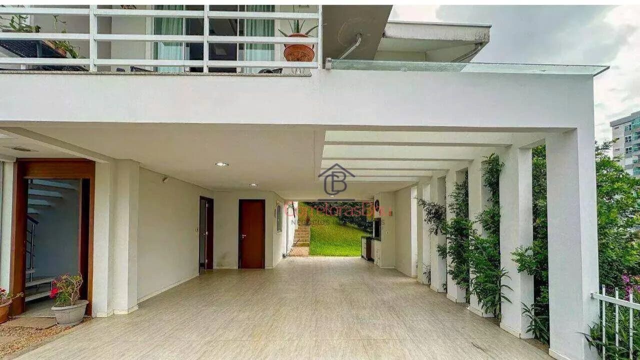 Casa com 3 dormitórios à venda, 204 m² por R$ 1.500.000,00 - Itoupava Seca - Blumenau/SC