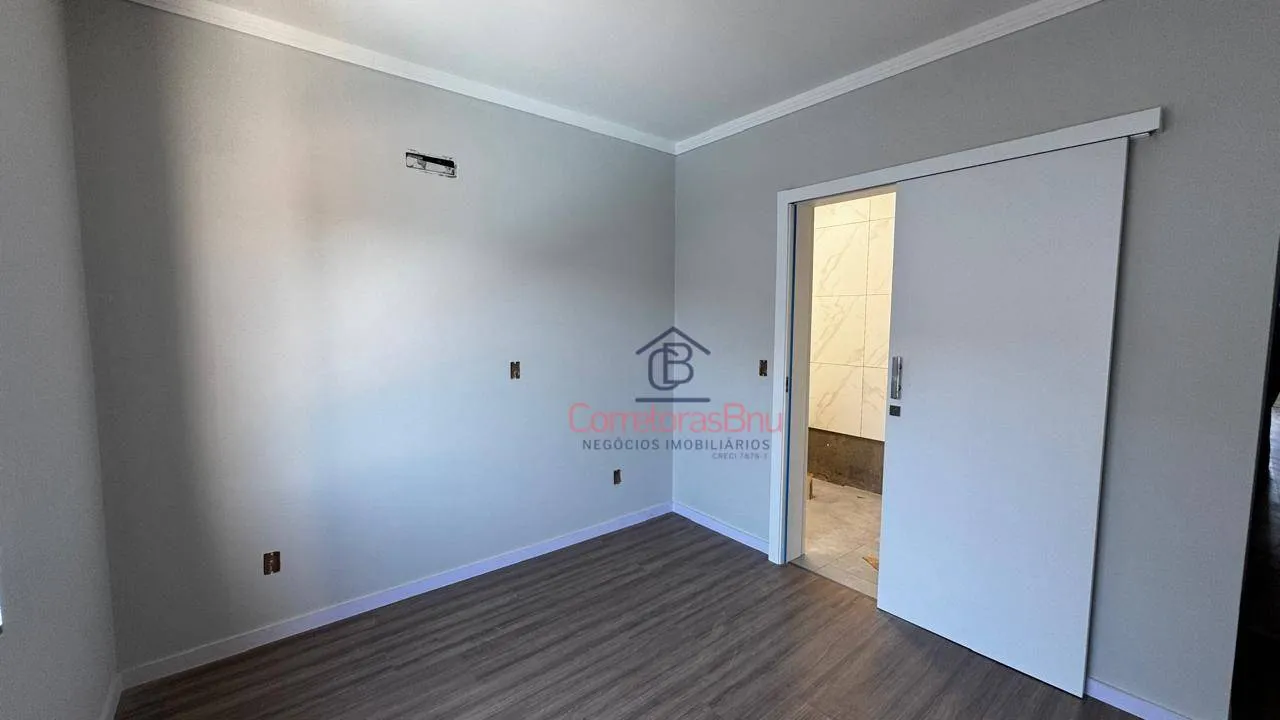 Sobrado com 3 dormitórios à venda, 119 m² por R$ 550.000,00 - Escola Agrícola - Blumenau/SC