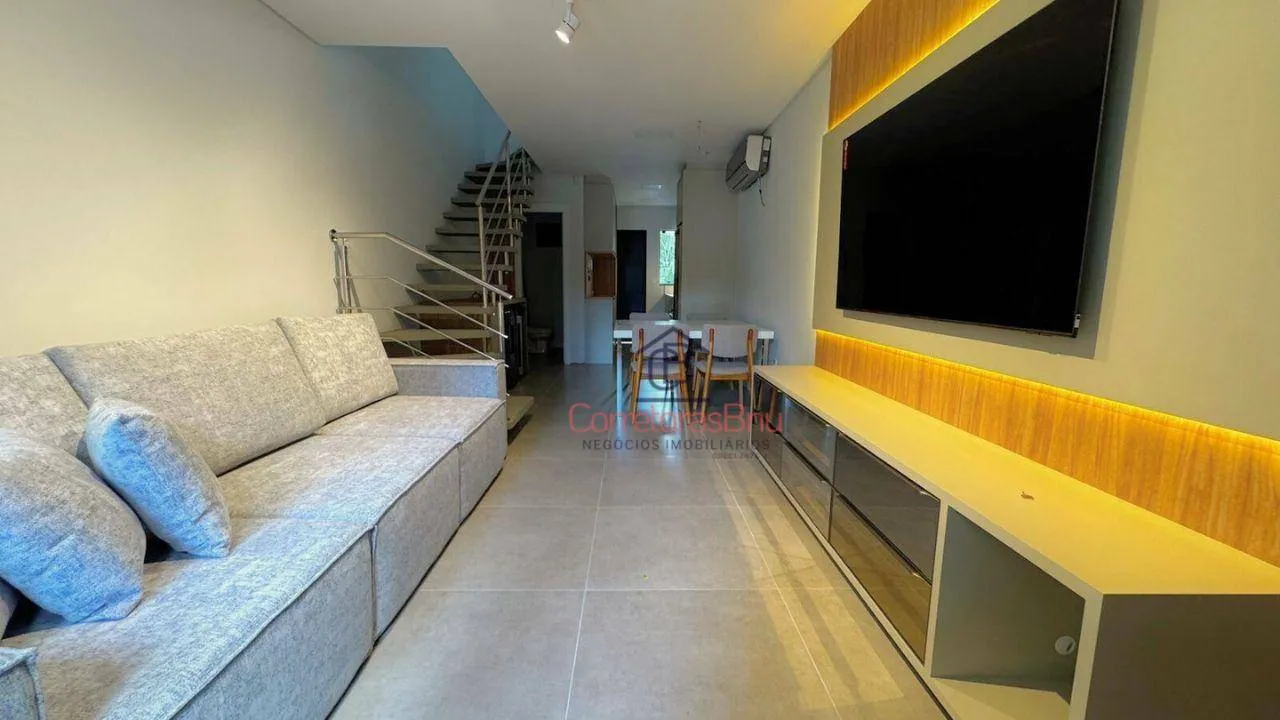 Foto de Sobrado à venda, 97 m² por R$ 799.000,00 - Água Verde - Blumenau/SC