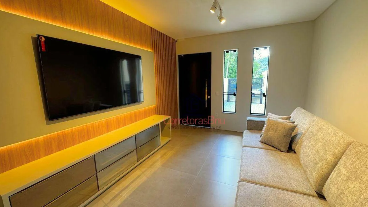 Sobrado à venda, 97 m² por R$ 799.000,00 - Água Verde - Blumenau/SC