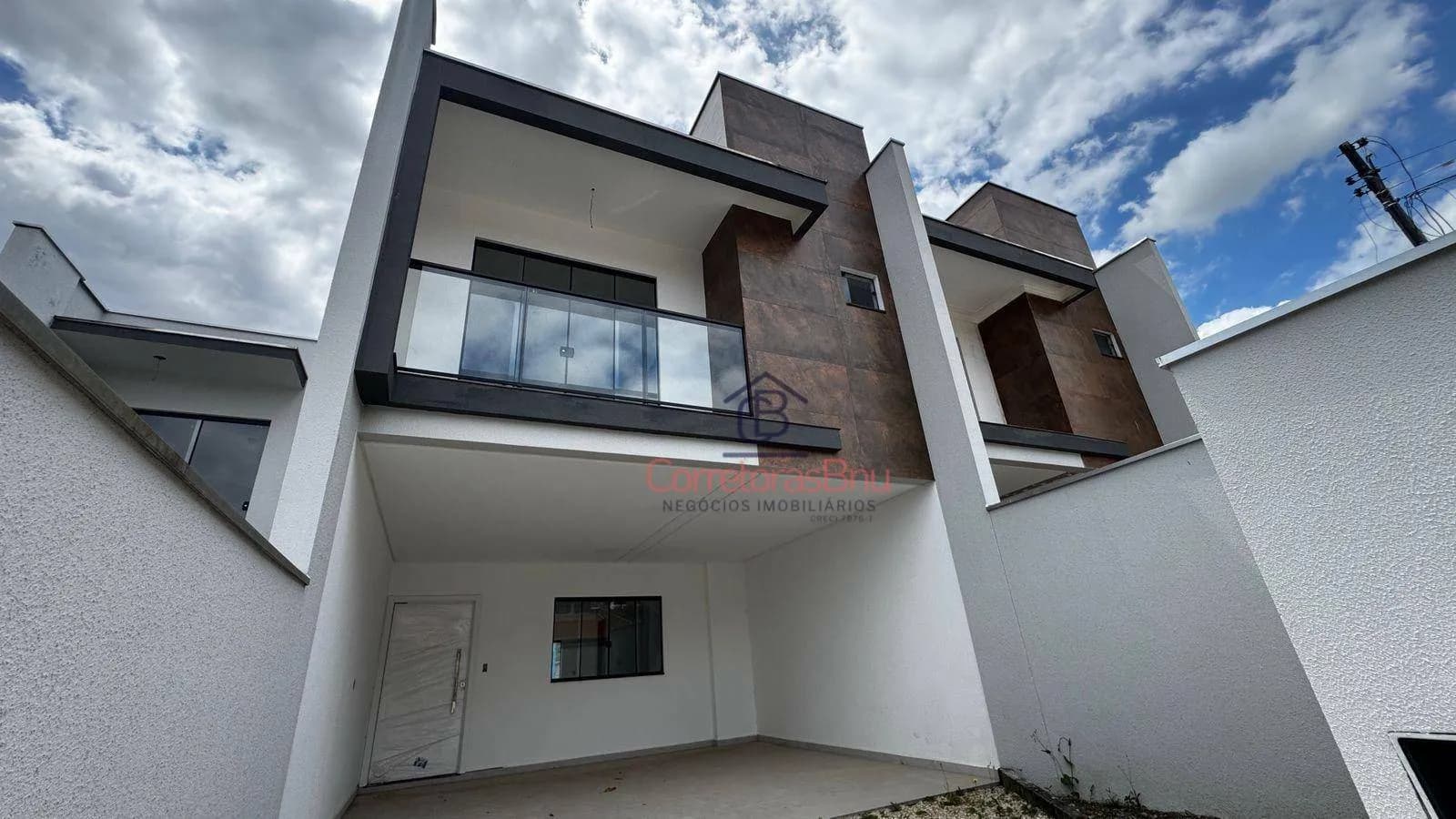 Foto de Sobrado à venda, 200 m² por R$ 940.000,00 - Água Verde - Blumenau/SC