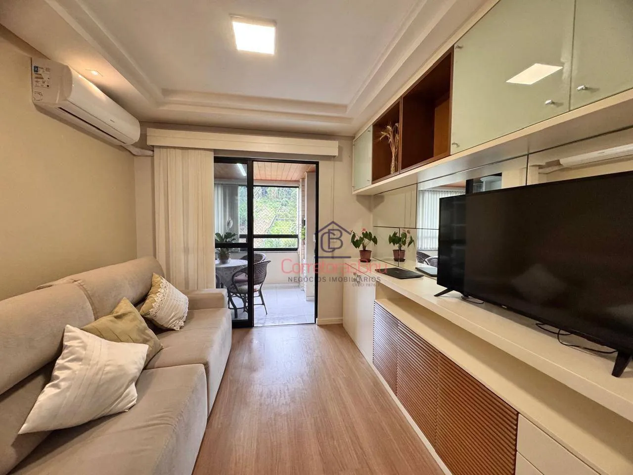 Apartamento com 2 dormitórios à venda, 81 m² por R$ 649.000,00 - Vila Nova - Blumenau/SC