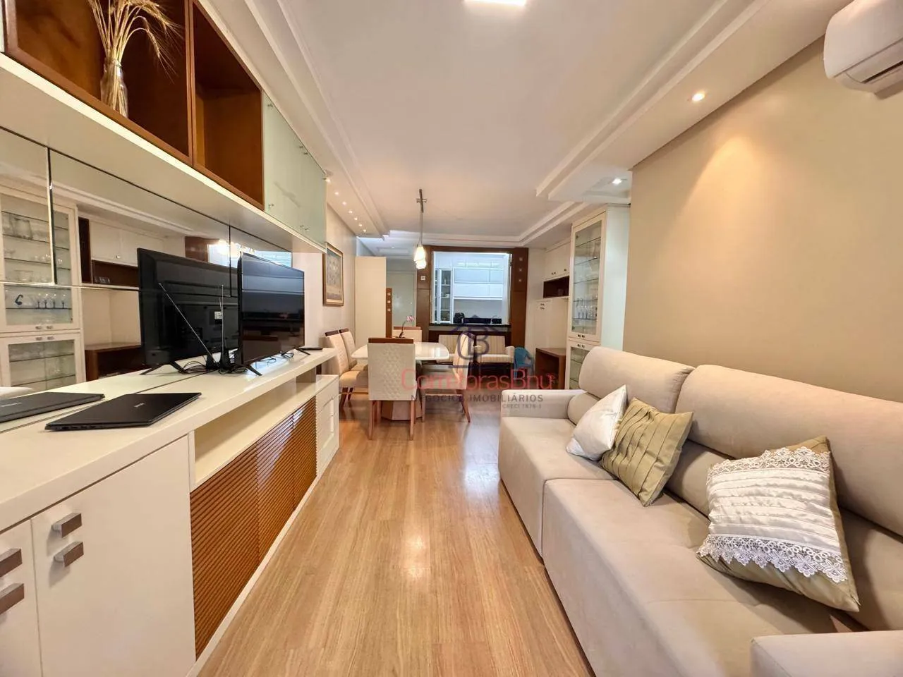 Apartamento com 2 dormitórios à venda, 81 m² por R$ 649.000,00 - Vila Nova - Blumenau/SC