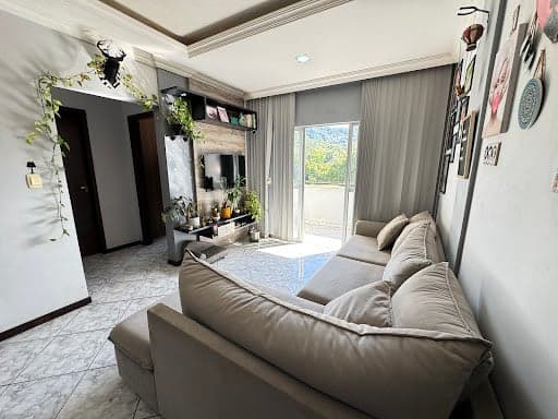 Amplo apartamento com baixo custo