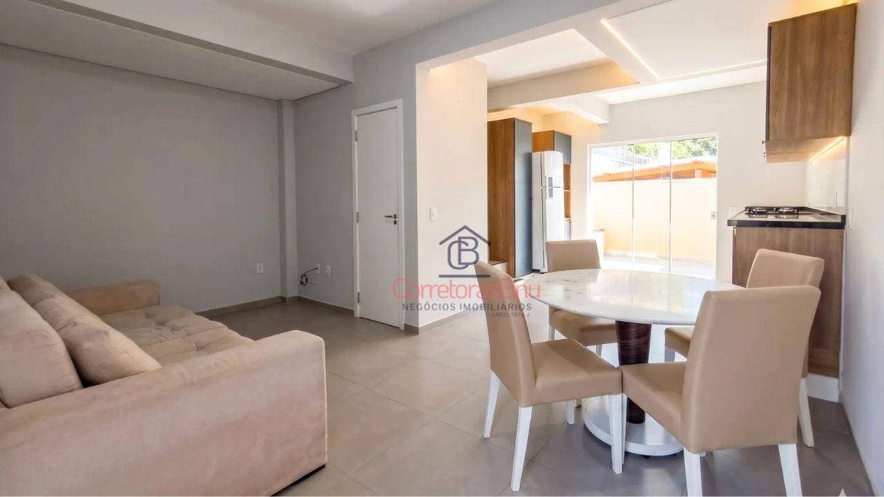 Foto de Sobrado com 3 dormitórios à venda, 86 m² por R$ 600.000,00 - Escola Agrícola - Blumenau/SC