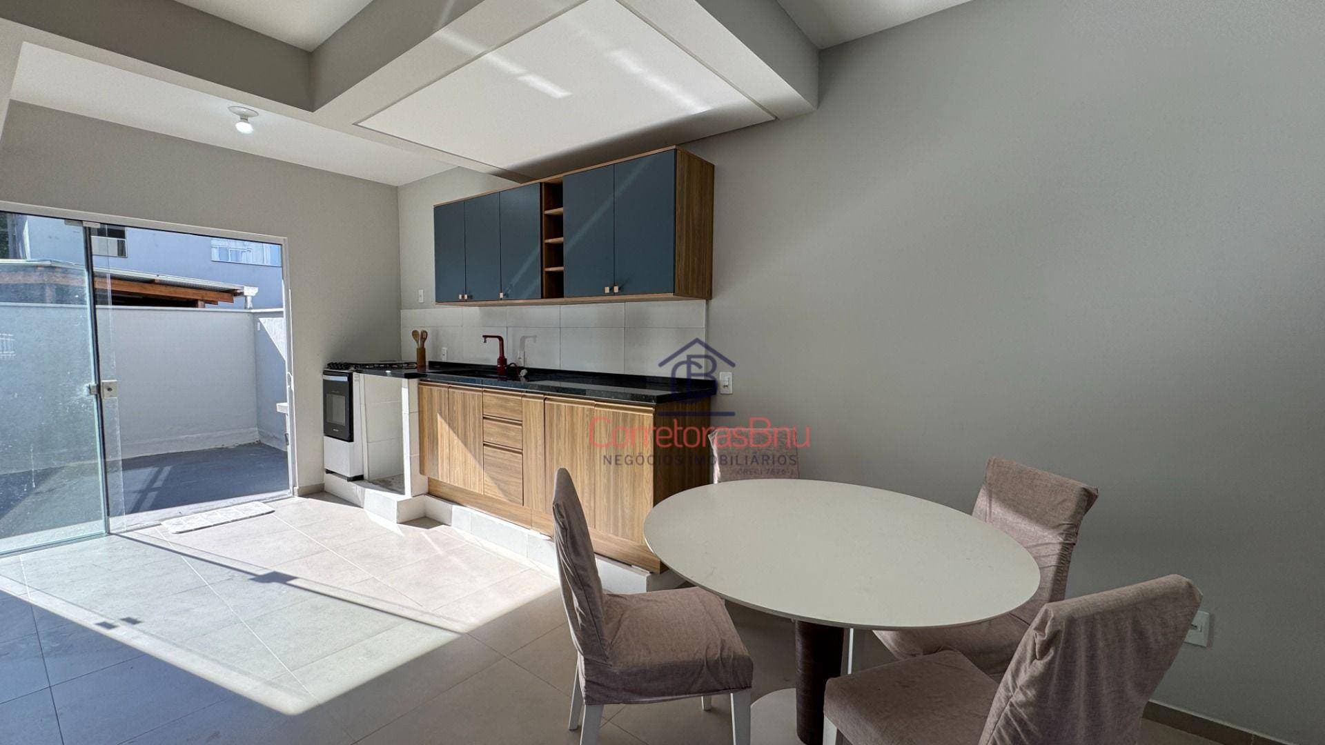 Sobrado com 3 dormitórios à venda, 86 m² por R$ 600.000,00 - Escola Agrícola - Blumenau/SC