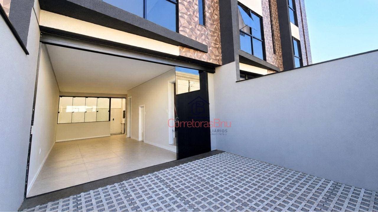 Sobrado com 2 dormitórios à venda, 109 m² por R$ 535.000,00 - Escola Agrícola - Blumenau/SC