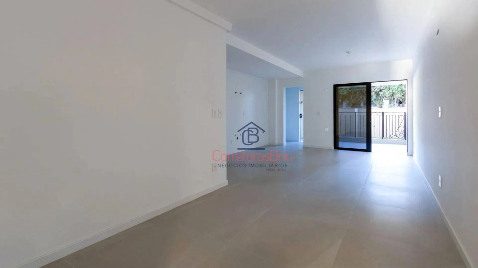 Apartamento com 2 dormitórios à venda, 83 m² por R$ 595.000,00 - Escola Agrícola - Blumenau/SC