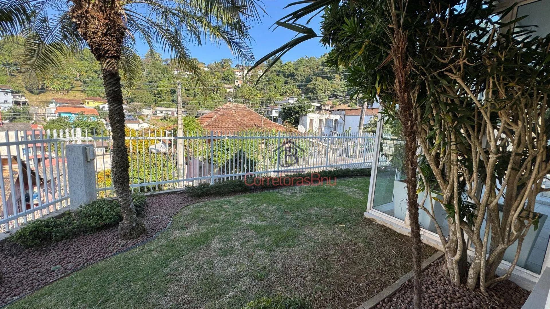 Casa com 4 dormitórios à venda, 244 m² por R$ 1.494.000,00 - Centro - Blumenau/SC