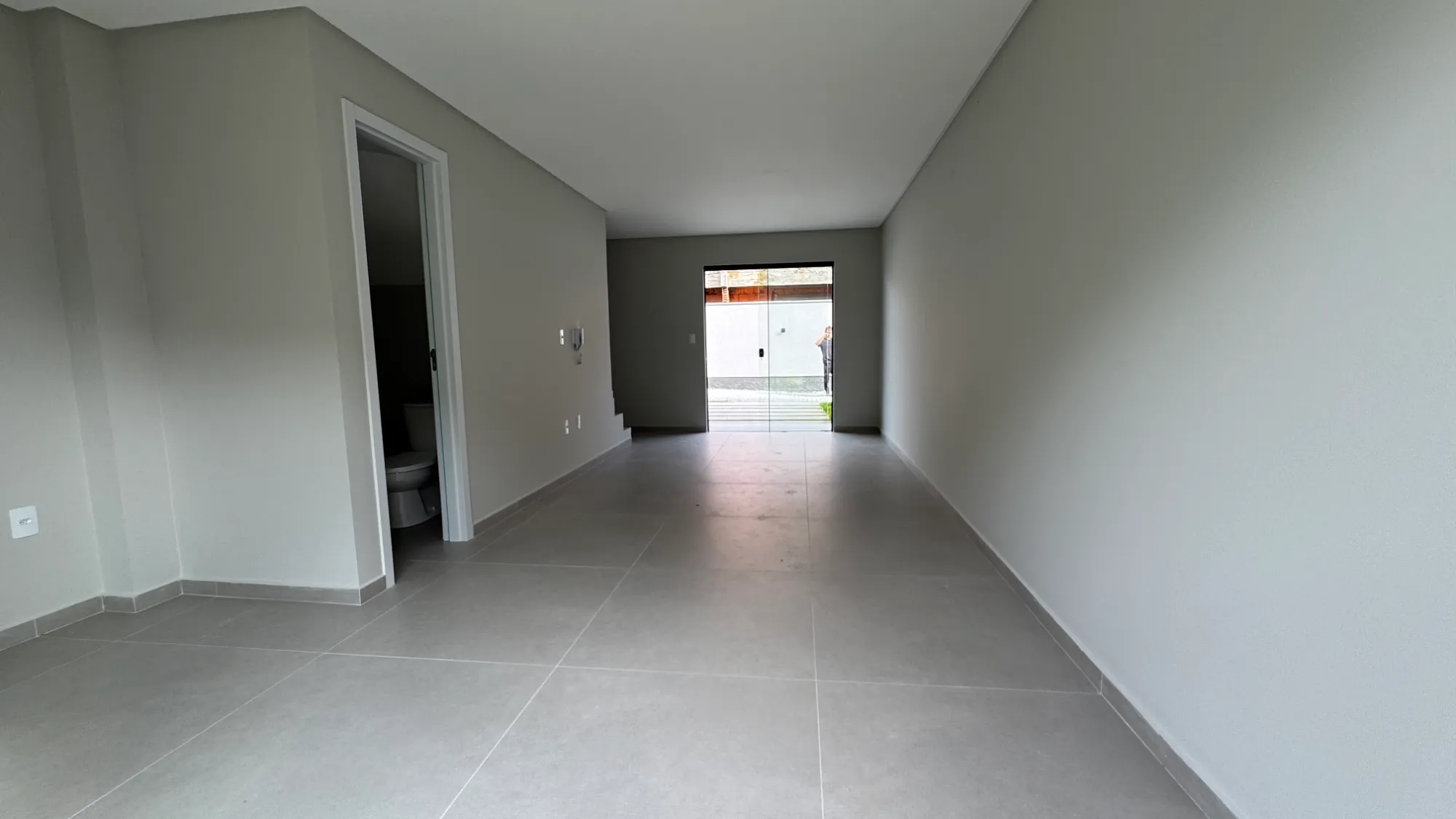 Casa à venda com 2 quartos e 2 suítes, 1 vaga, 71m² na região do bairro Itoupavazinha, próximo à Rua Professor Jacob Ineichen, Blumenau