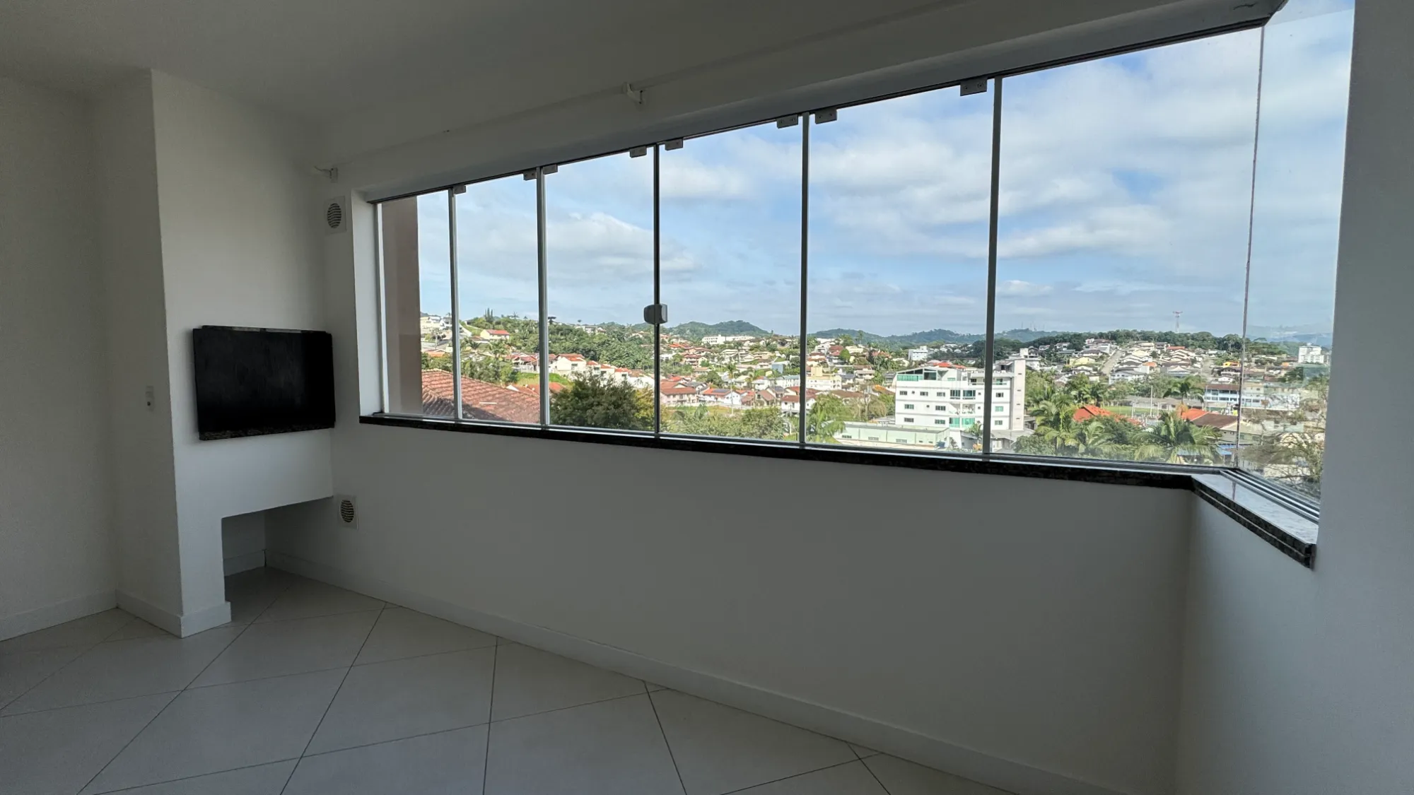 Foto de Apartamento com 2 dormitórios à venda, 64 m² por R$ 350.000,00 - Fortaleza - Blumenau/SC