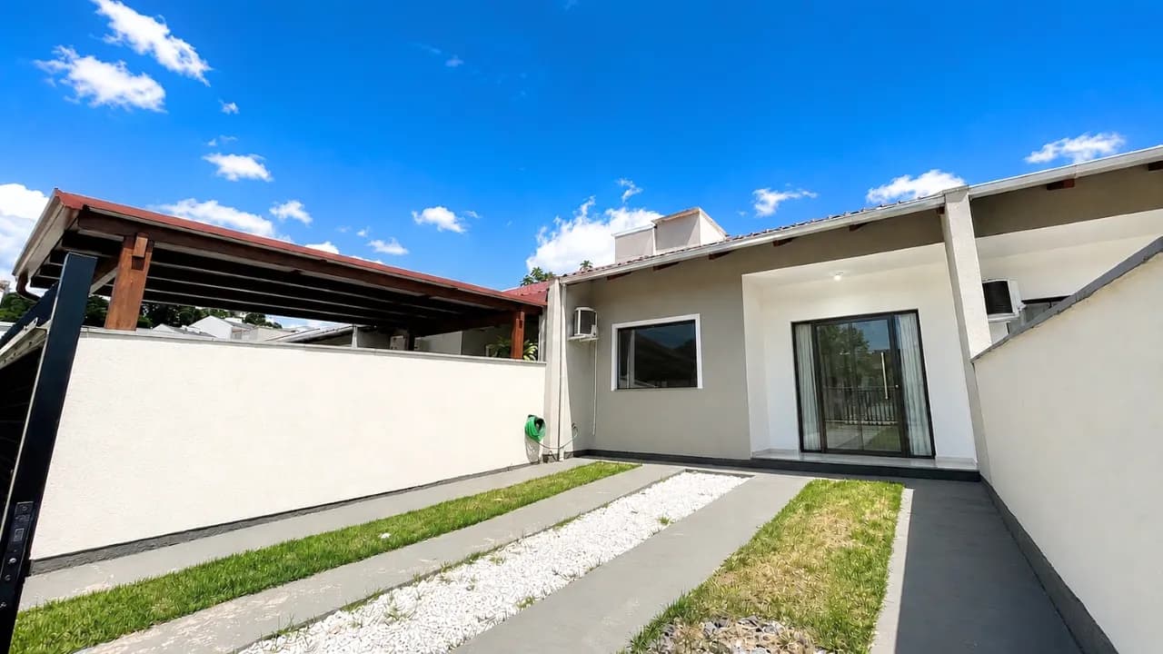 Casa Geminada com 2 Quartos e 1 Suíte à Venda na Fortaleza Alta, Blumenau/SC – R$ 480.000