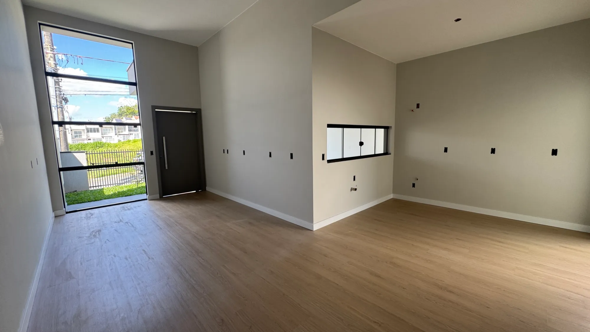 Casa nova térrea com 3 quartos, sendo 1 suíte e área gourmet no  Bairro Água Verde