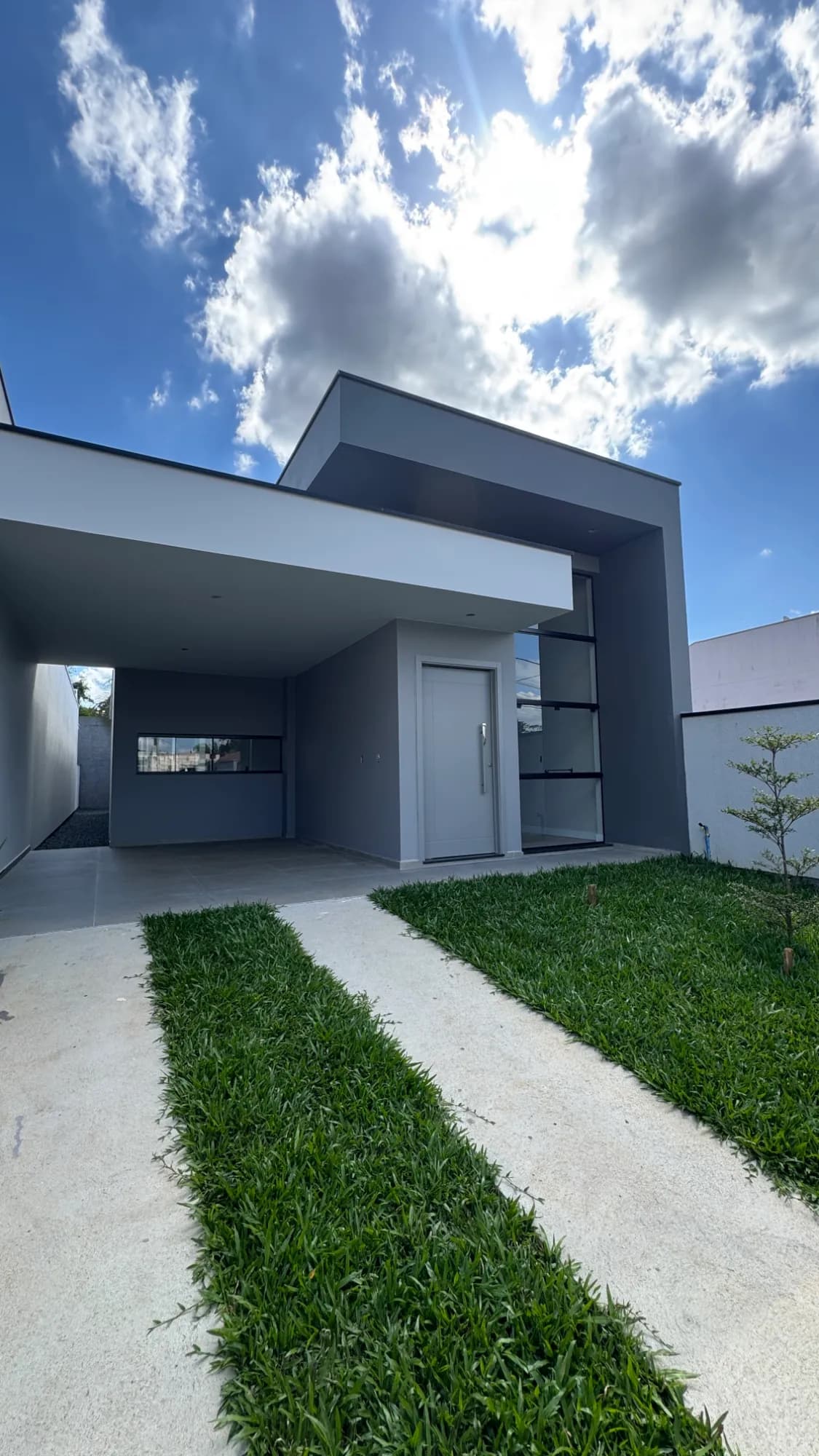 Foto de Casa nova térrea com 3 quartos, sendo 1 suíte e área gourmet no  Bairro Água Verde